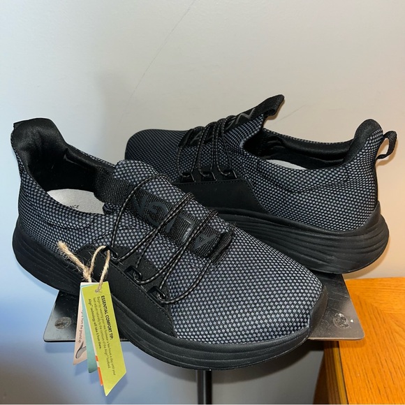 NWT ALIGN slip on sneakers from QVC women’s size 10 wide - Picture 13 of 13